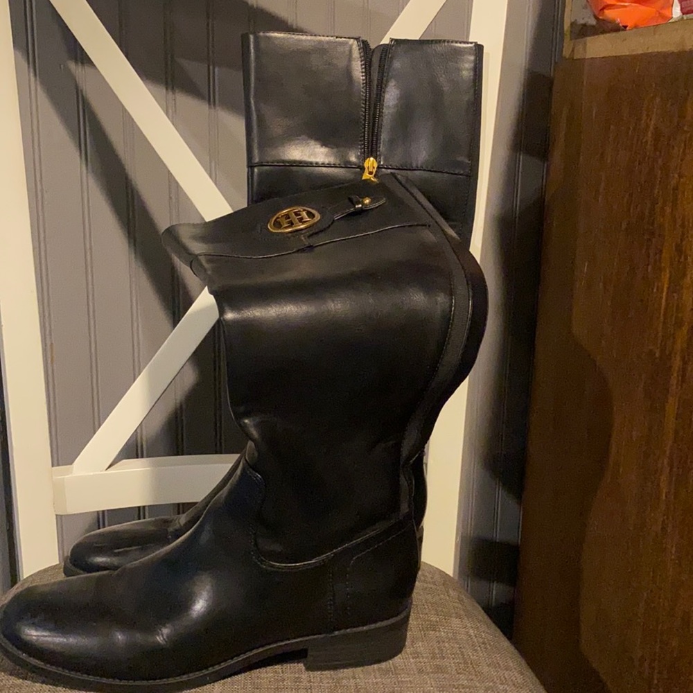 Black boots